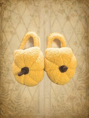 Fairy Fashion 🧵🧚‍♂️ Pumpkin Slippers